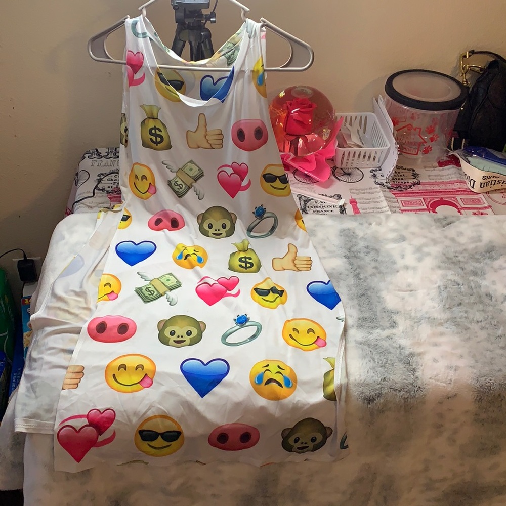 Dress with splits on both sides